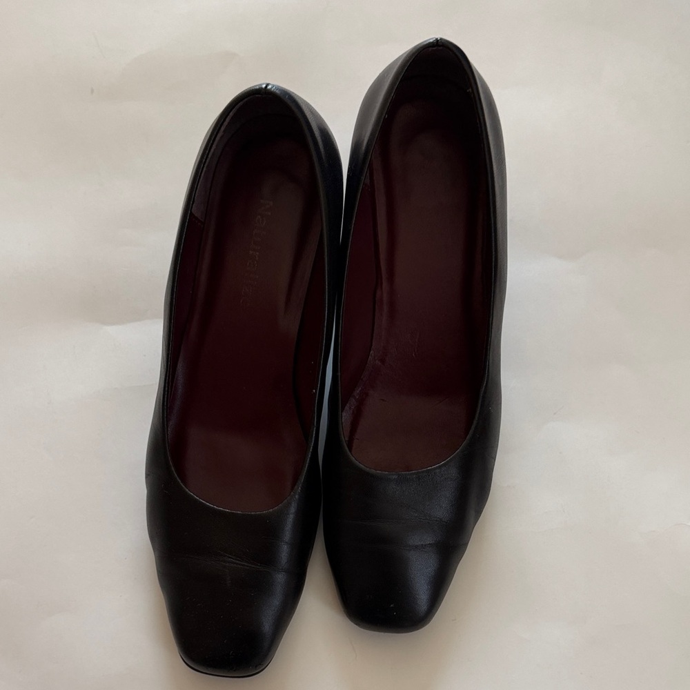 Naturalizer Classic Black Heels